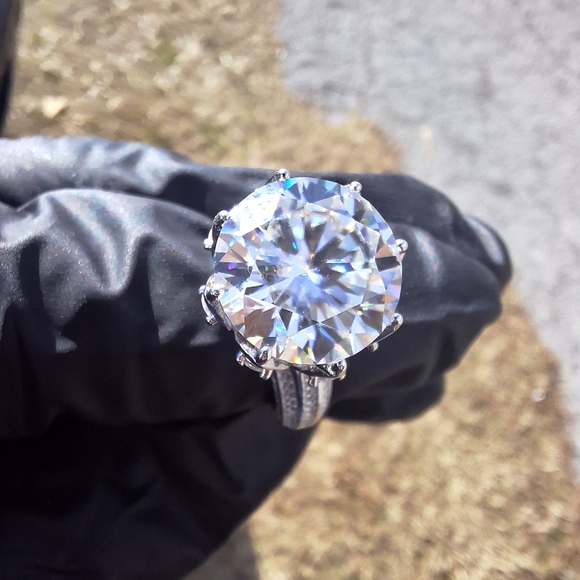 Rhodium Over 925 Sterling Silver 10ctw Moissanite Diamond Ring Size 9 *New* - Picture 5 of 7